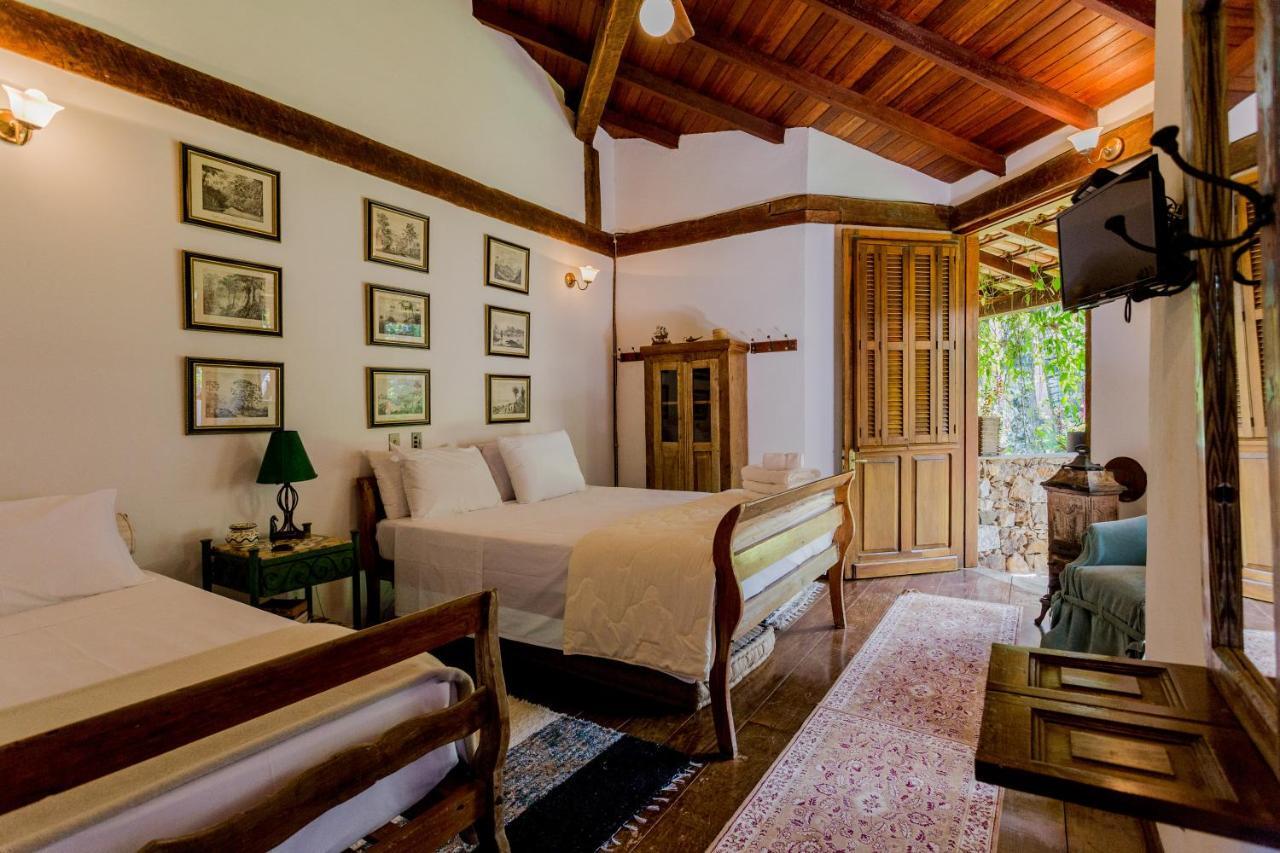Feiticeira Guesthouse Ilhabela Ruang foto